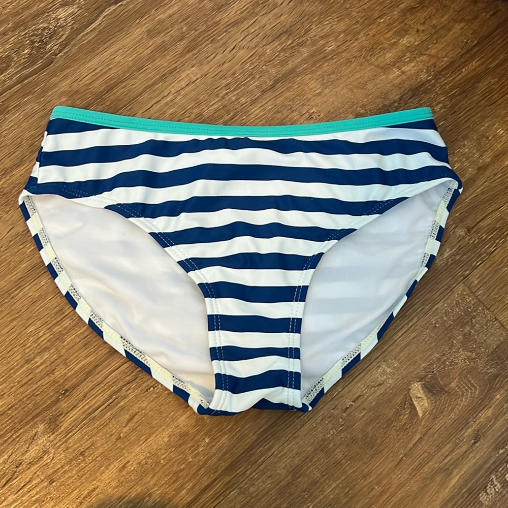 Target size large swim suit bottom